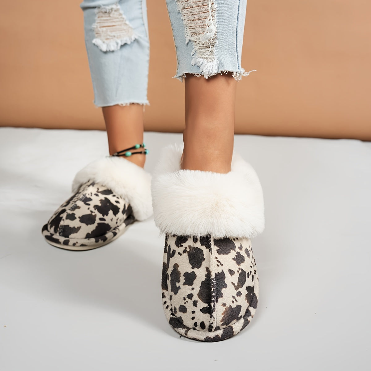 Cozy Winter Plush Slippers for Women - Fashionable Beige with Cow Print, Thick Fleece Lining, Warm & Non-Slip Sole, Comfortable Indoor Footwear, Ladies Slippers