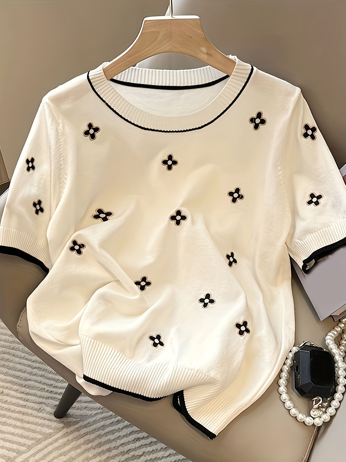 Women's Casual Knit Sweater - Lightweight, Embroidered, Crew Neck, Short Sleeve Top in Contrast Colors