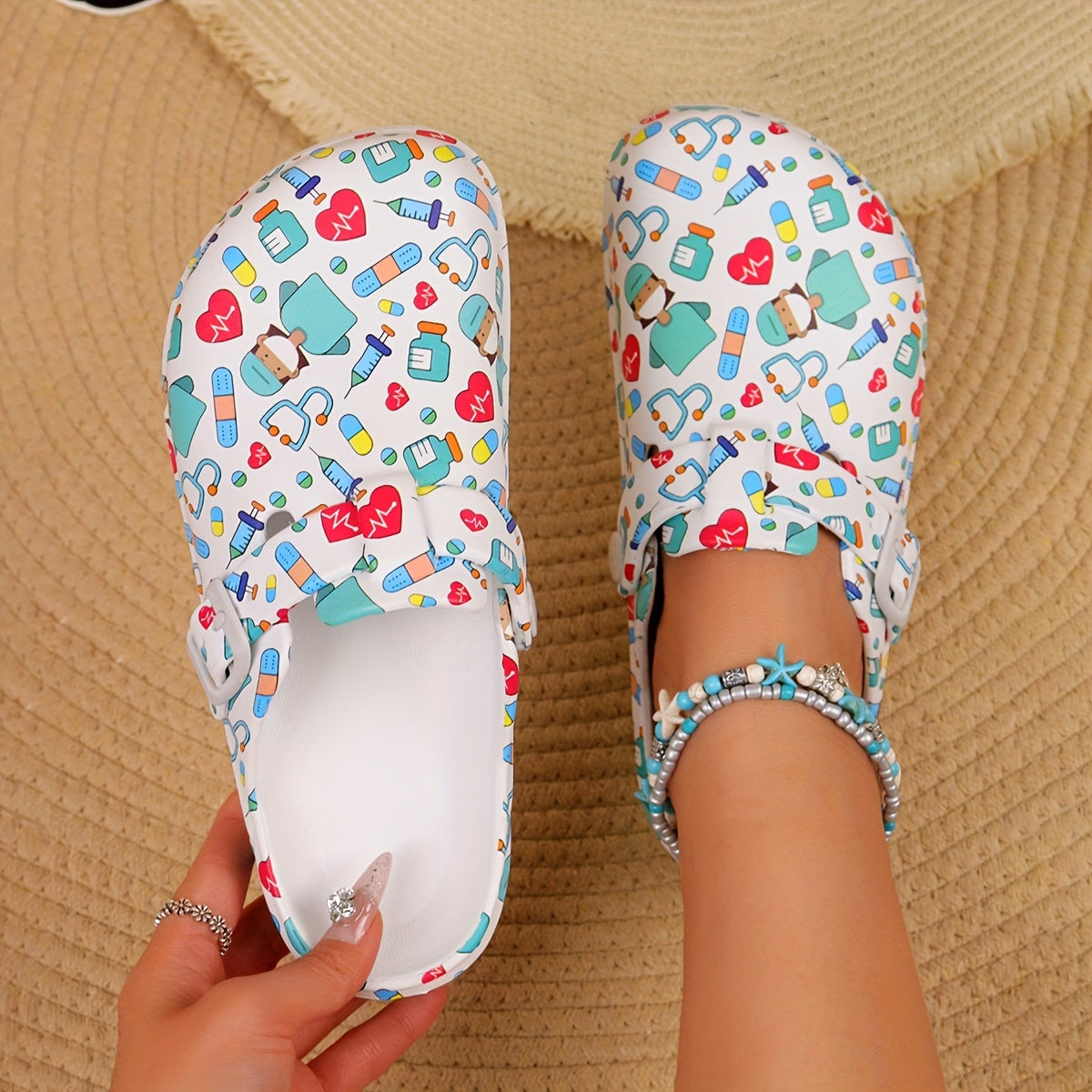 Women's Playful Cartoon-Print Non-Slip Clogs - Breathable & Lightweight EVA Design - Perfect for Beach, Garden, & Casual Attire, Beach Accessories