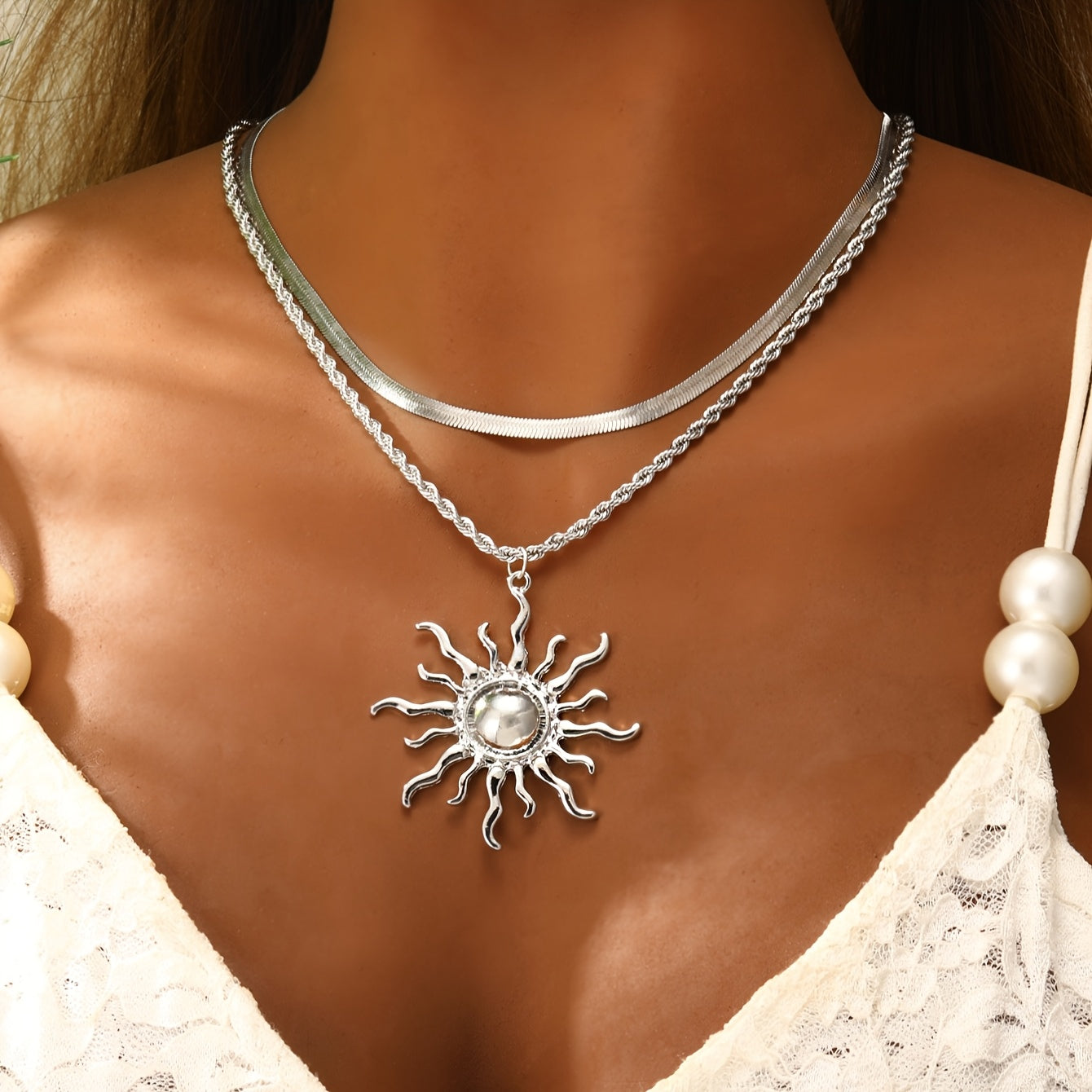 Elegant Double Layer Snake Bone Chain Sun Flame Pendant Necklace for Women, Zinc Alloy, All-Season Fashion Jewelry Accessory