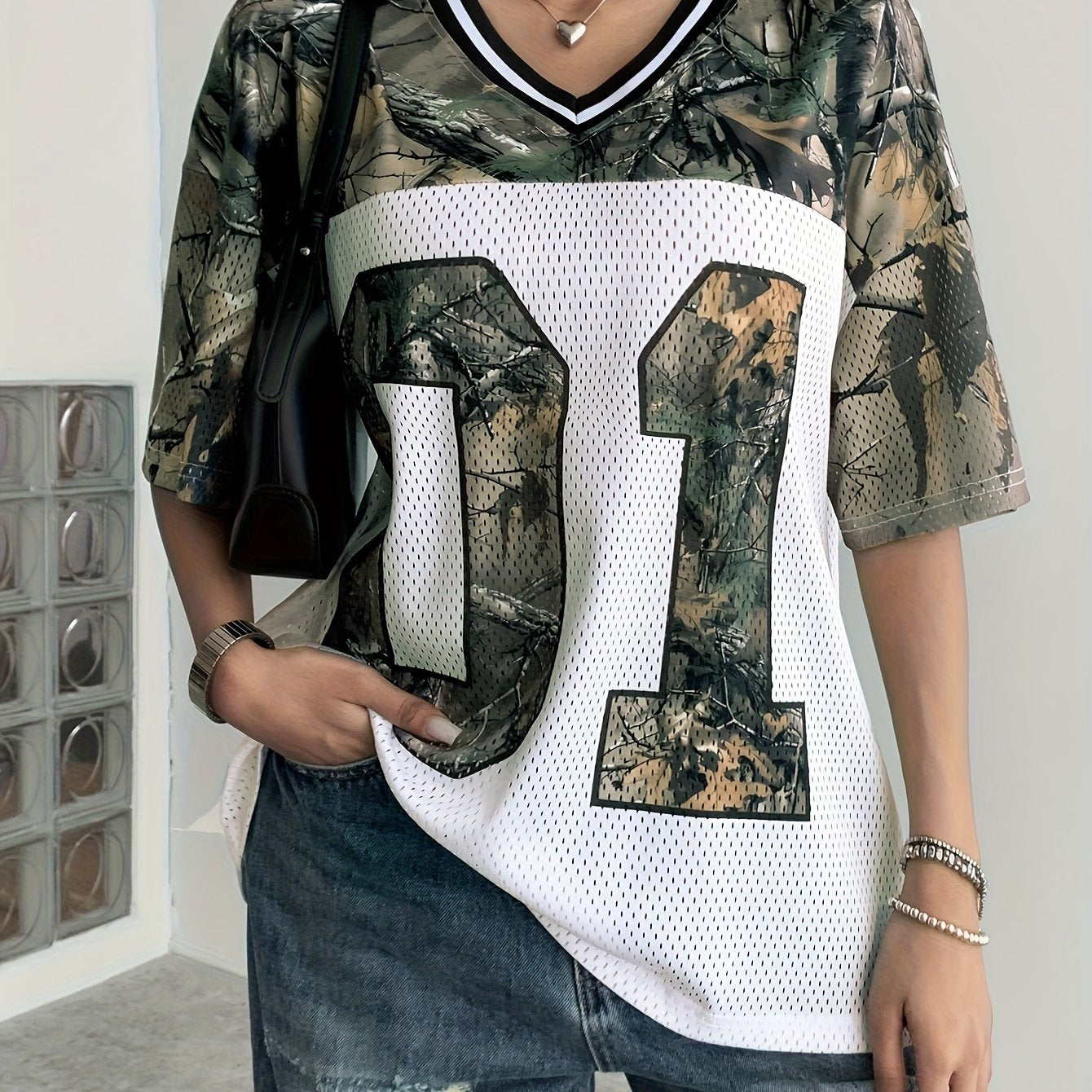 Women'S Y2K-Inspired Camo Print T-Shirt with V-Neck, Short Sleeves, and Color Block Design - Casual Loose Fit, Hollow-Out Detail, All-Season Top PB-775, Casual Wear|Vacation Style|Trendy Look