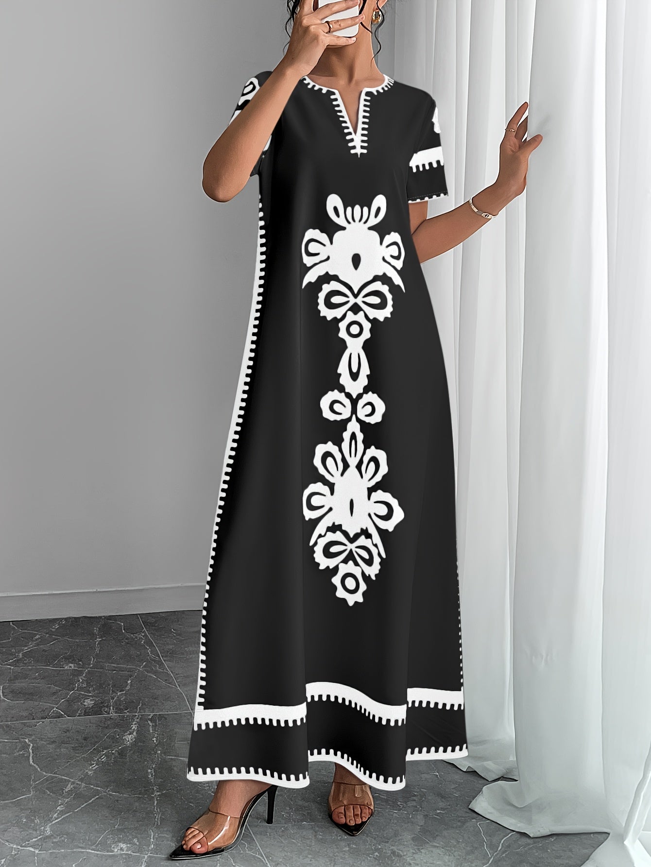 Women'S Elegant White & Black Floral Print Maxi Dress with Keyhole Detail - Casual Polyester Tunic Dress for Summer, Middle Eastern Ethnic Style, Lightweight & Breathable, Perfect for Casual Attire, Summer Casual Wear | Flora