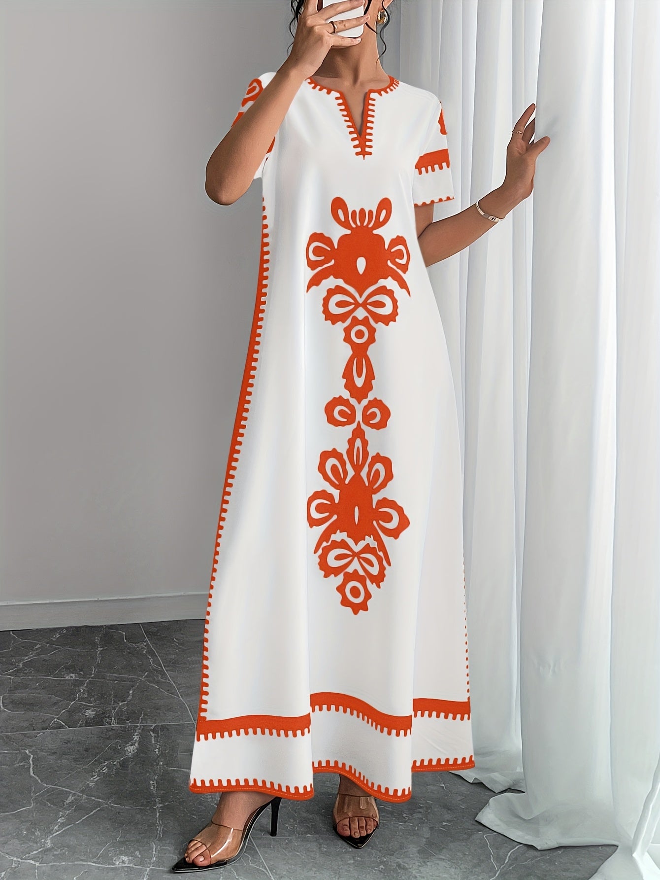 Women'S Elegant White & Black Floral Print Maxi Dress with Keyhole Detail - Casual Polyester Tunic Dress for Summer, Middle Eastern Ethnic Style, Lightweight & Breathable, Perfect for Casual Attire, Summer Casual Wear | Flora