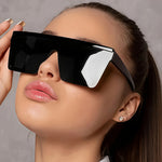1 Pair Of New Europe And The United States Large Frame Women Men's High-end Fashion Glasses, The Perfect Gift for Friends, with Glasses Cloth Glasses Box, Fashion Glasses Storage Box.