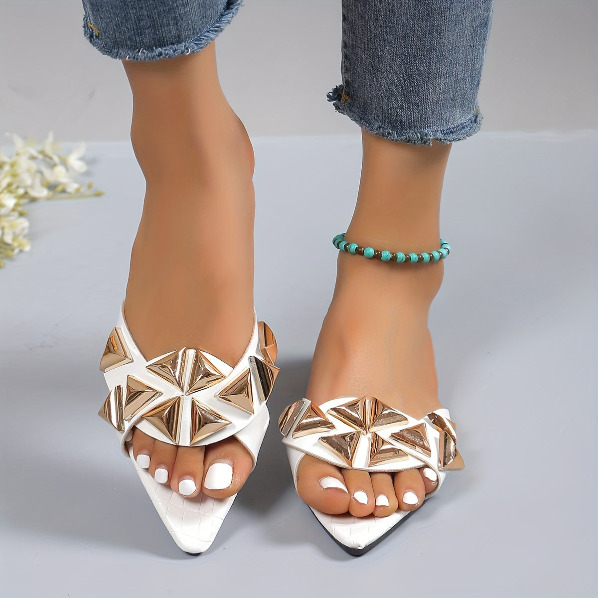 1 Pair Women'S Summer Fashion Metal Buckle Pointed Toe Flat Slides, Open Toe Comfortable Non-Slip Versatile Casual Sandals, Faux Upper and Rubber Sole, Elegant Simple Design