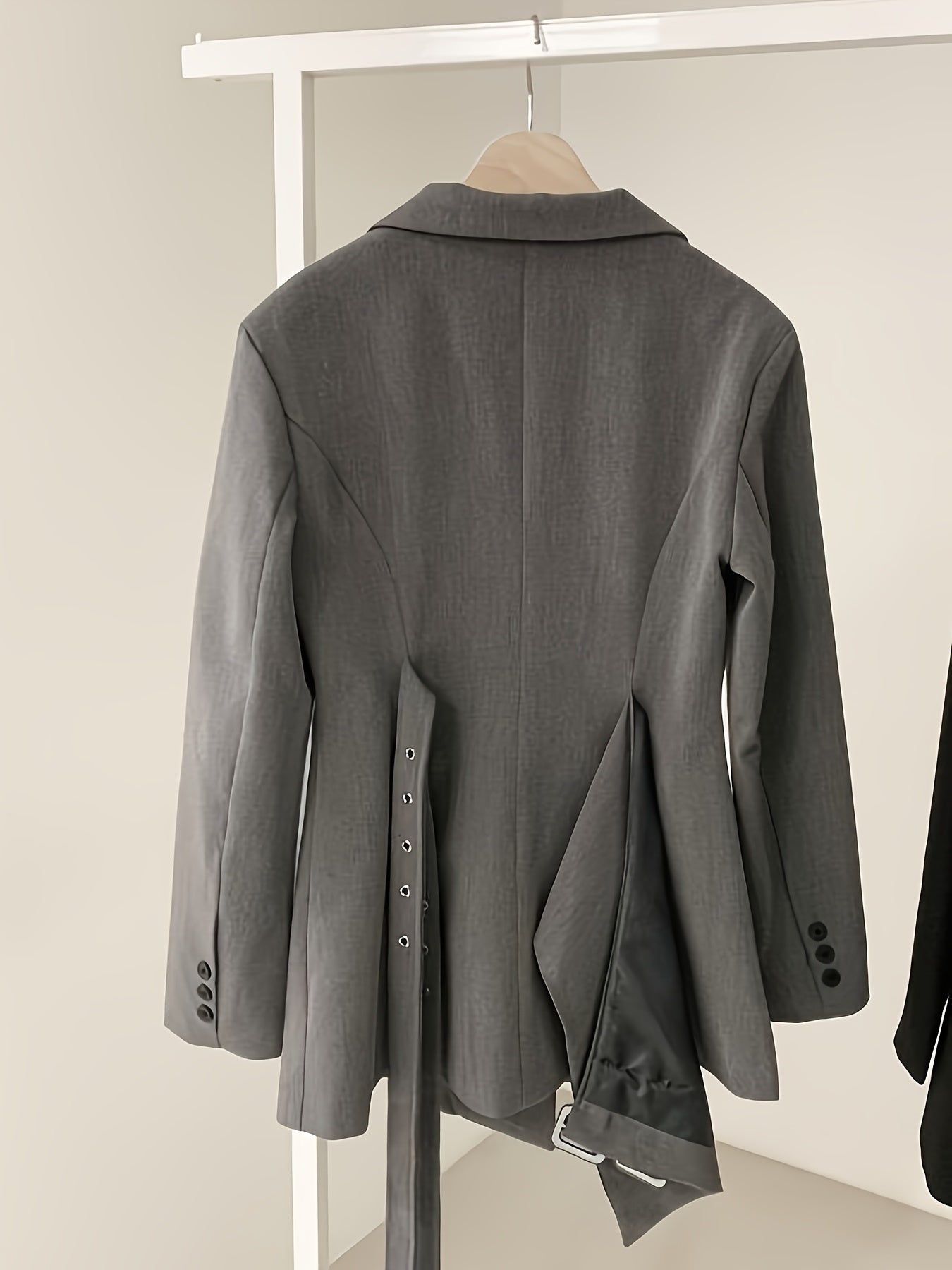 Women'S Elegant Double-Breasted Blazer with Adjustable Double Belt - Chic Notched Lapel, Long Sleeve, Polyester, Perfect for Spring & Fall, Casual Attire|Chic Notched Collar|Polyester Blaze