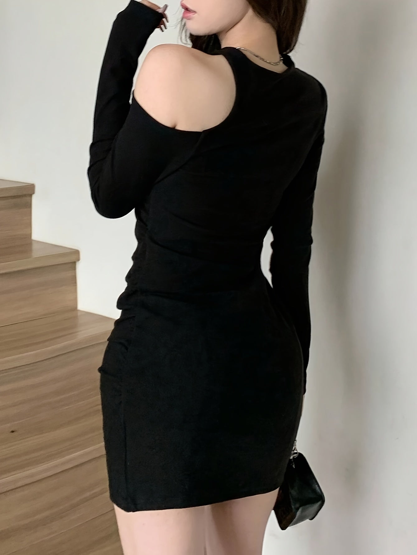 Women'S Solid Color Long Sleeve Off-Shoulder Mini Dress - Elegant Brown Bodycon with Ruched Detail, Perfect for Spring/Summer, Casual to Formal Attire, Formal Attire|Elegant Offshoulder|Ruched Detail