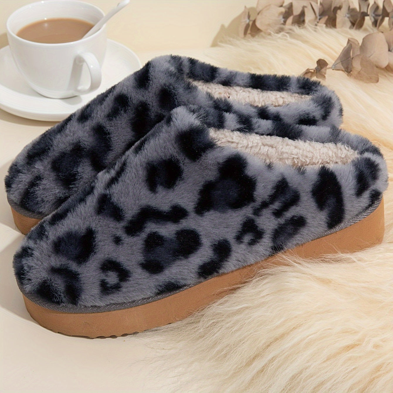 Women'S Leopard Slippers Fleece Lined Knitted Plush Fabric Comfy Anti-Skid Home Shoes Indoor Outdoor