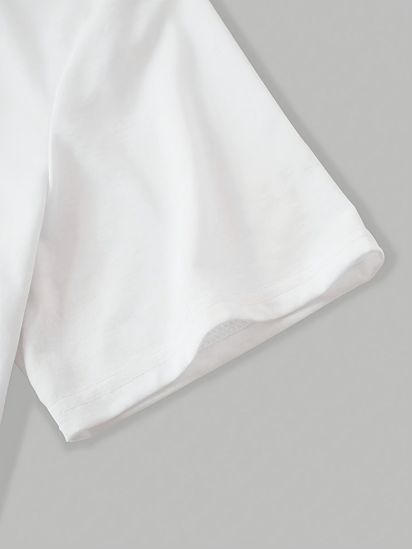 European And American Women'S Summer Short Tops Featuring a Seashell Print with a Round Neck And Short Sleeves.