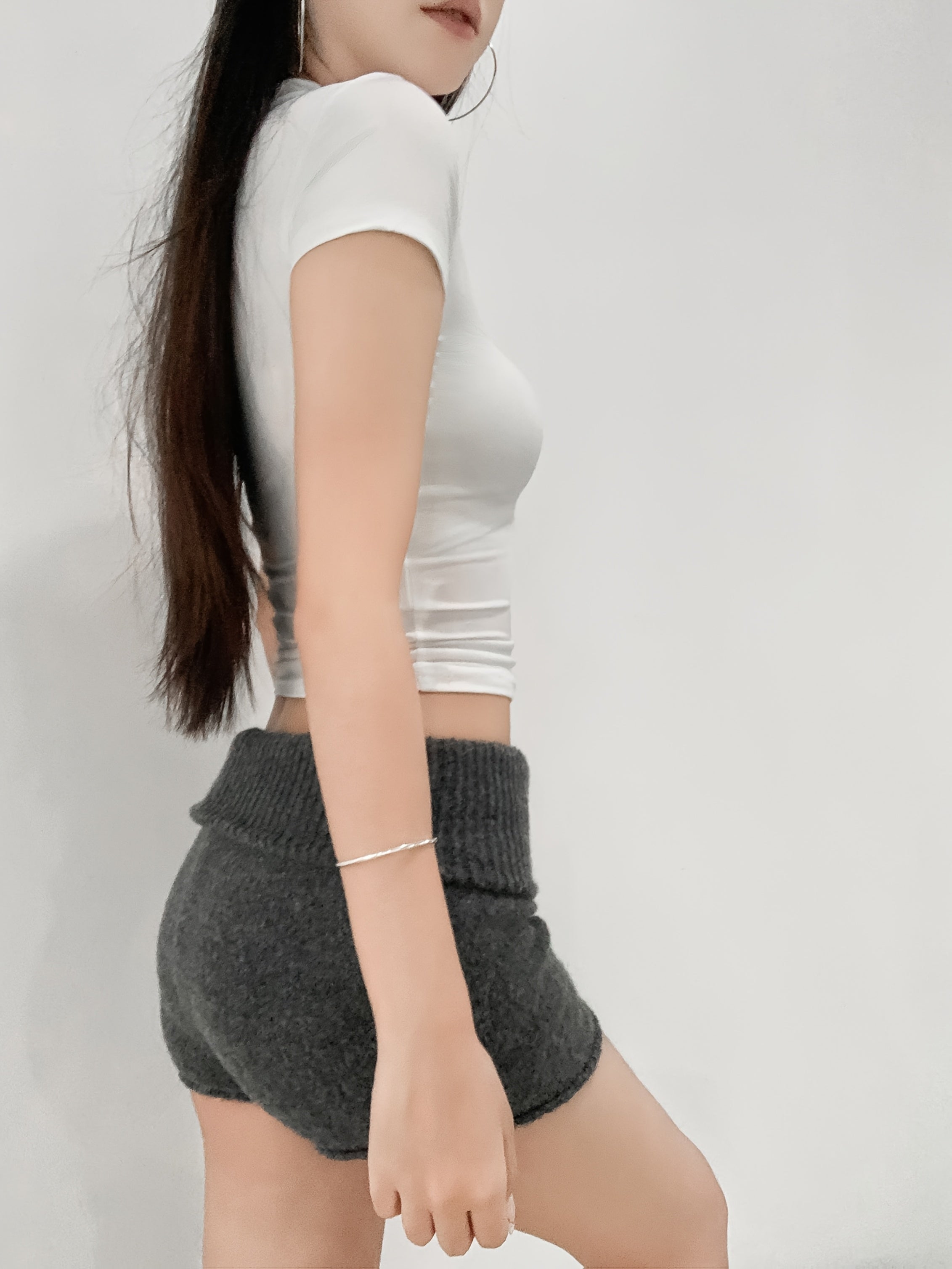 Women's Cropped T-Shirt - Sexy Slim Fit Short Sleeve Top with Round Neck, Medium Stretch Fabric, Machine Washable, Solid Color Summer Casual & Evening Wear