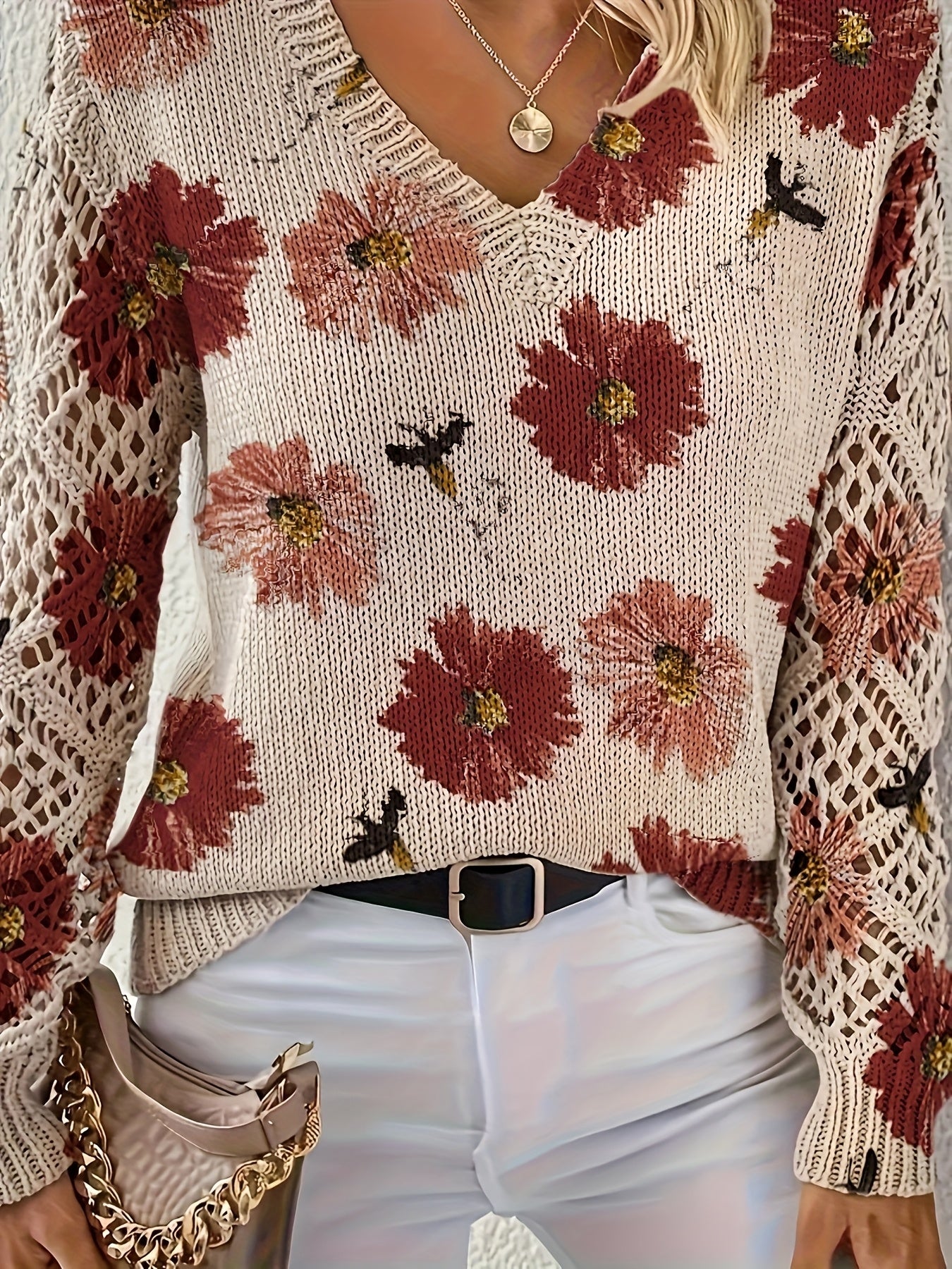 Graceful autumn and winter, spring and summer, four-season style, bohemian fashion, trendy versatile V-neck long-sleeve Women's top with floral digital print, all-over printed knitwear for office, streetwear, home, and travel