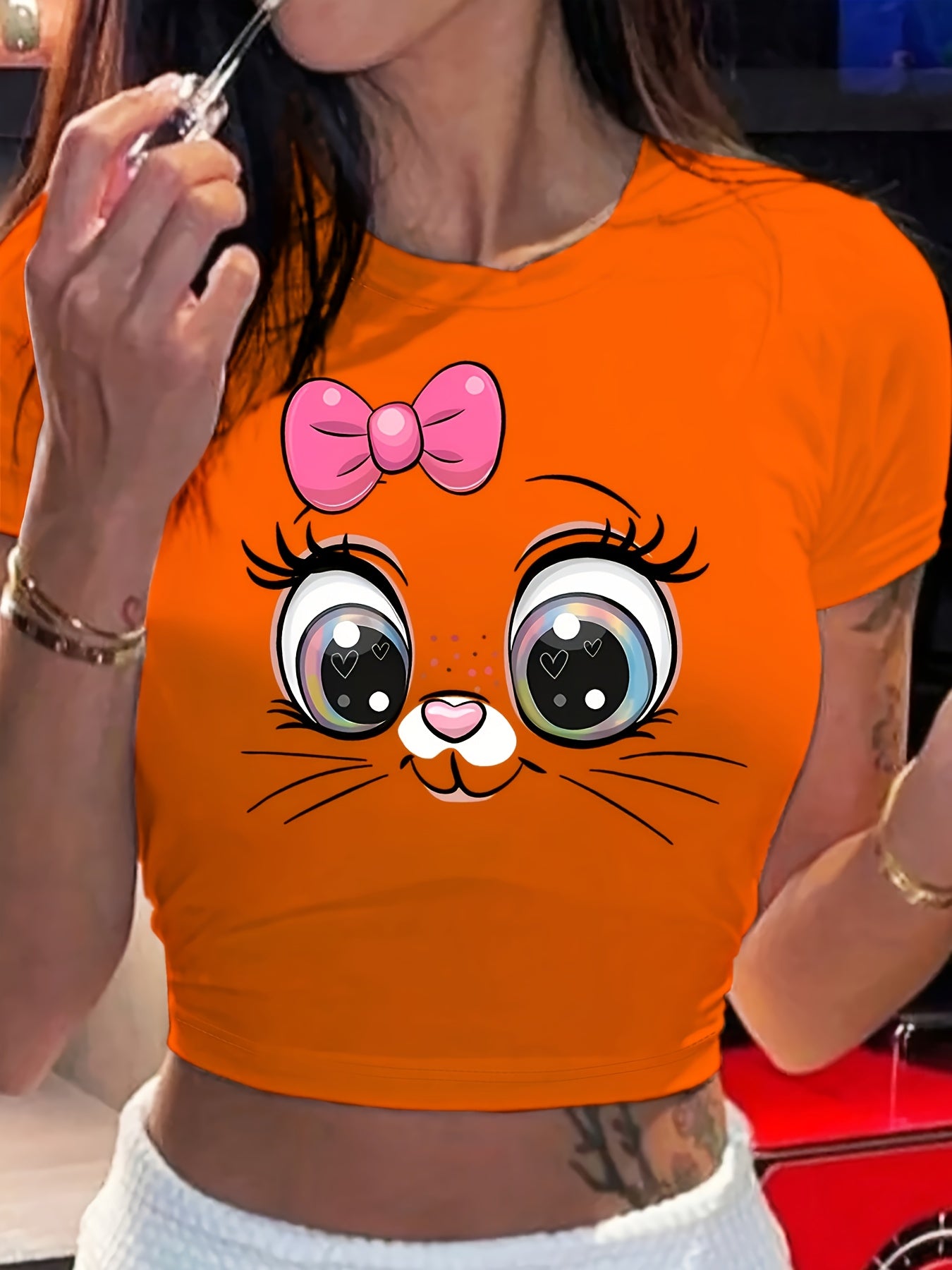 Cartoon Rabbit Graphic Print Cropped Top T-Shirt - Y2K Round Neck Fitted Cropped T-Shirt Made of a Polyester And Spandex Blend (95% Polyester, 5% Spandex) for Spring And Summer.