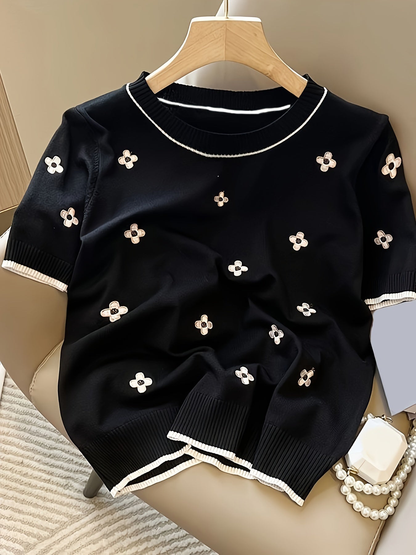 Women's Casual Knit Sweater - Lightweight, Embroidered, Crew Neck, Short Sleeve Top in Contrast Colors