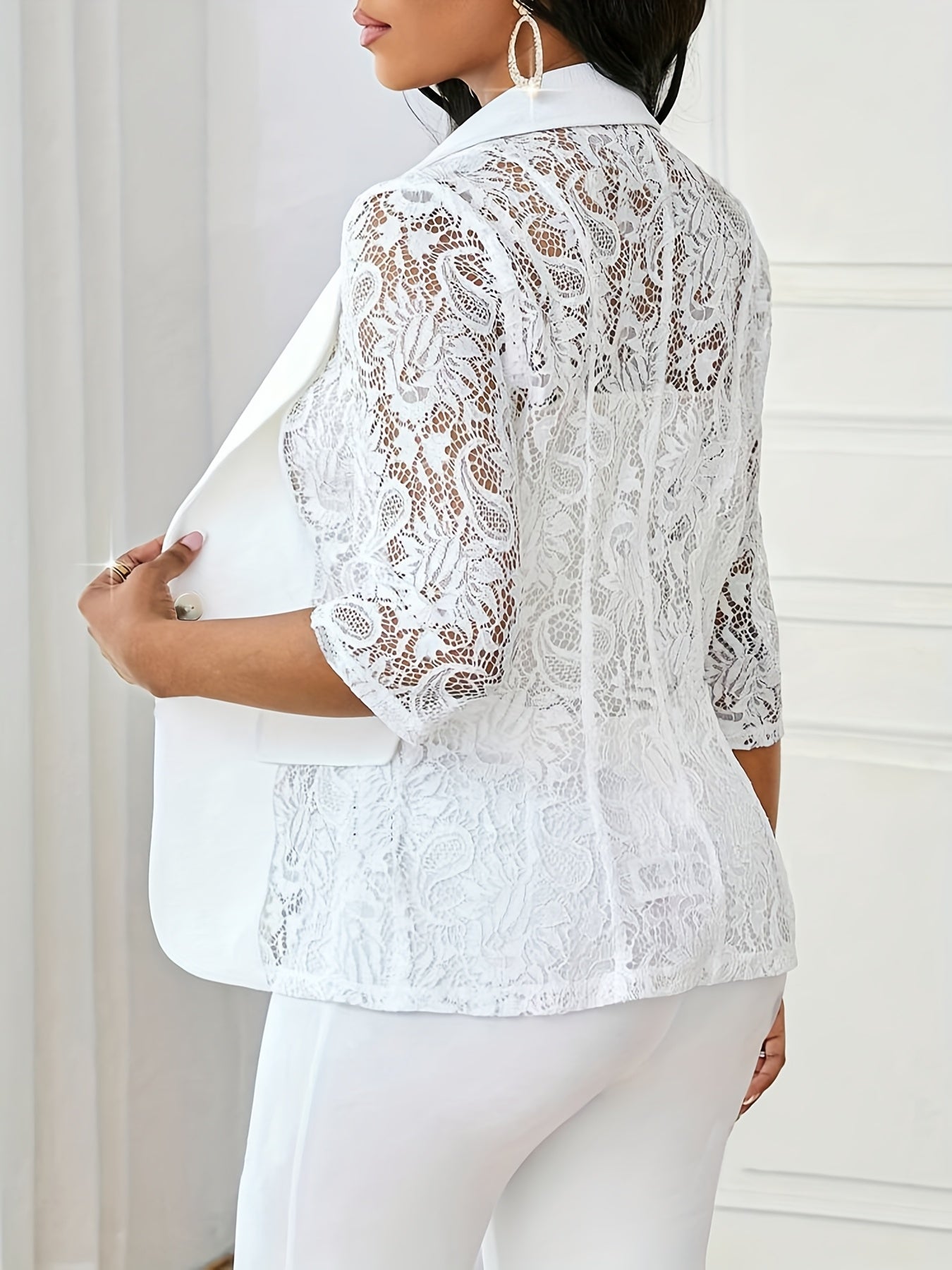 European And American Elegant Spring And Autumn Style, Lapel Button Front Opening with Decorative Pocket Flaps, 7-Point Sleeve Patchwork Lace Women'S Blazer.