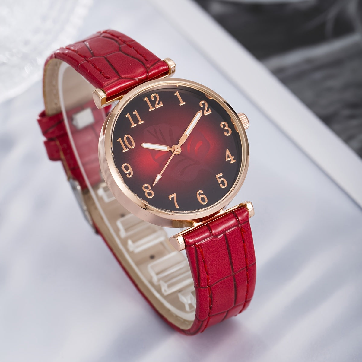4pcs all-matching simple quartz watch jewelry set. The perfect gift for her for Christmas