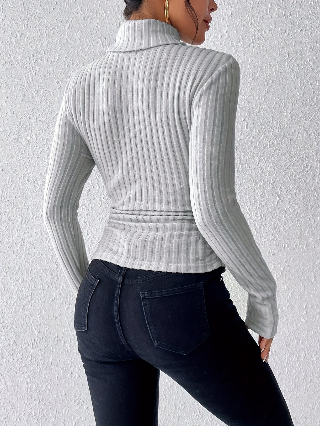 [Winter White Milk Sweater] Autumn And Winter Milk White Sweater