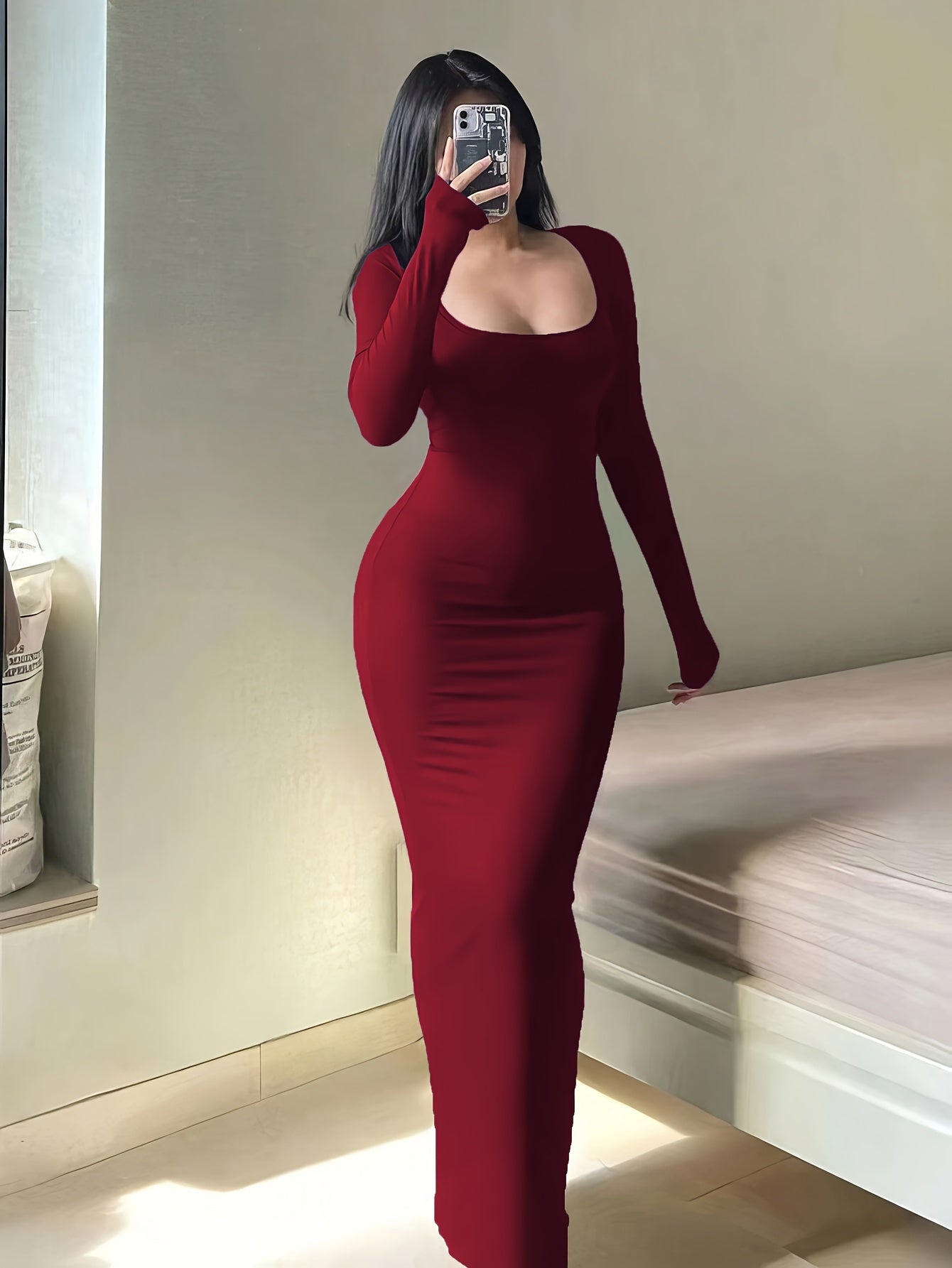 [Sexy Autumn Dress] Ultra-Long Women's Autumn Dress - Form-Fitting, A-Line Silhouette, Long Sleeves, Square Neckline, And a Sexy, Tailored Fit