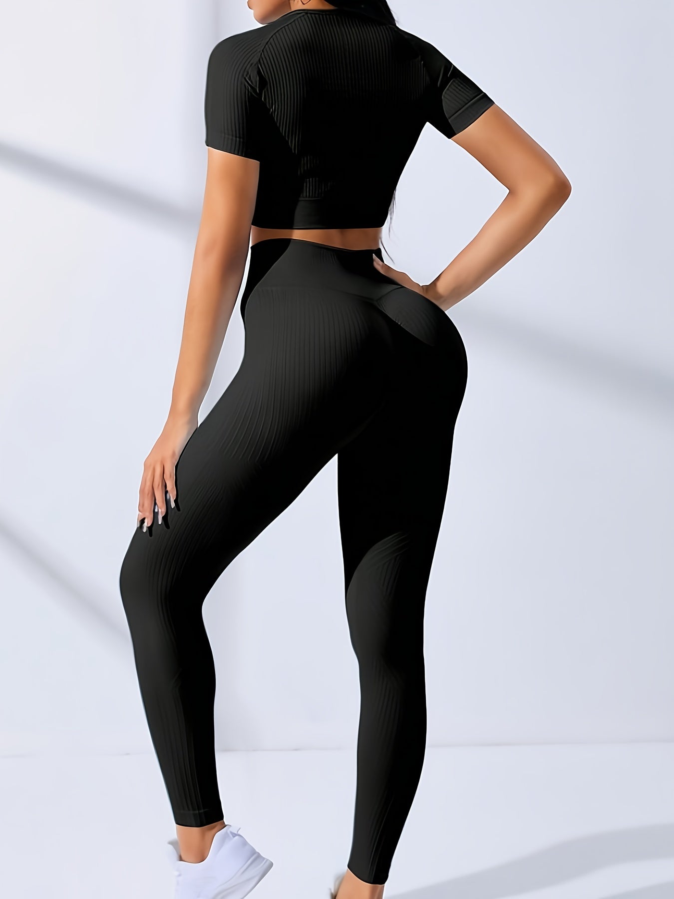 Popular Threadless Seamless Yoga Set Short Sleeve Peach Hip Long Pants Fitness Training Tight High Elasticity Sportswear