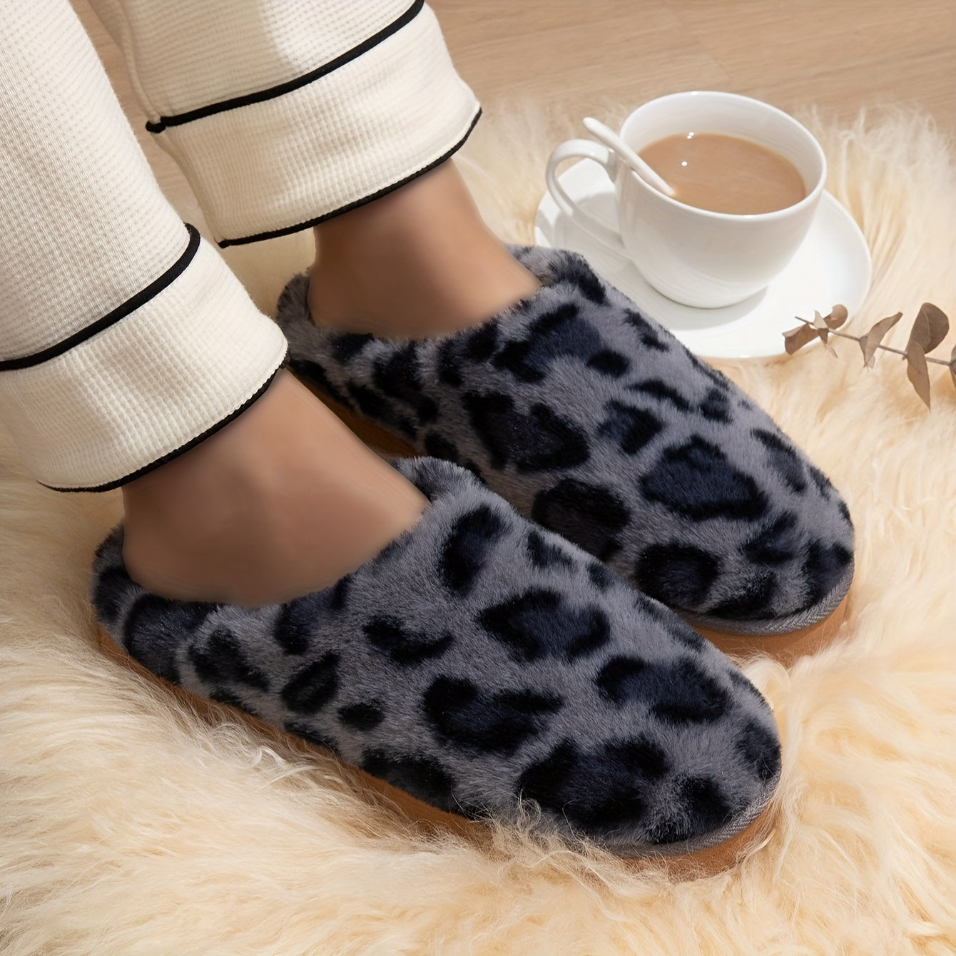 Women'S Leopard Slippers Fleece Lined Knitted Plush Fabric Comfy Anti-Skid Home Shoes Indoor Outdoor
