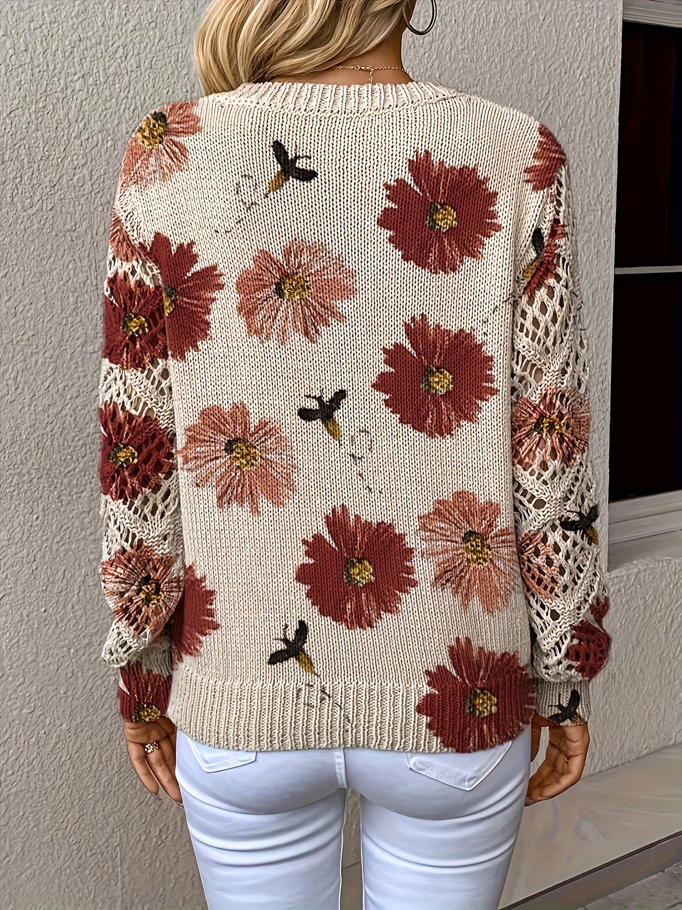 Graceful autumn and winter, spring and summer, four-season style, bohemian fashion, trendy versatile V-neck long-sleeve Women's top with floral digital print, all-over printed knitwear for office, streetwear, home, and travel