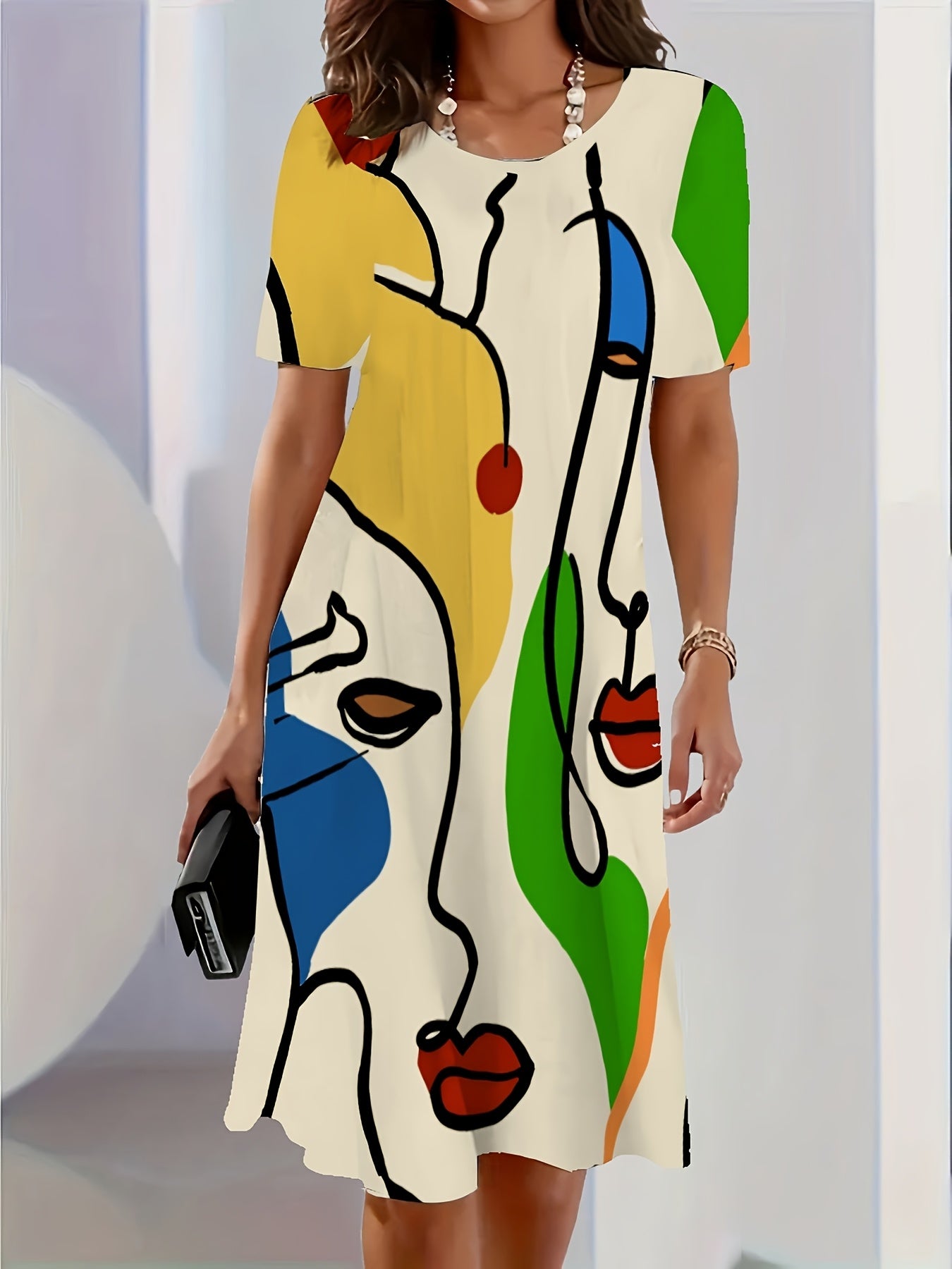Women'S Casual Summer Dress with Vibrant Abstract Face Print - Short Sleeve, Loose Fit, All-Season, T-Shirt Style, Allseason Dress | Vibrant Print Dress | Comfortable Fit, Plus Size Dress