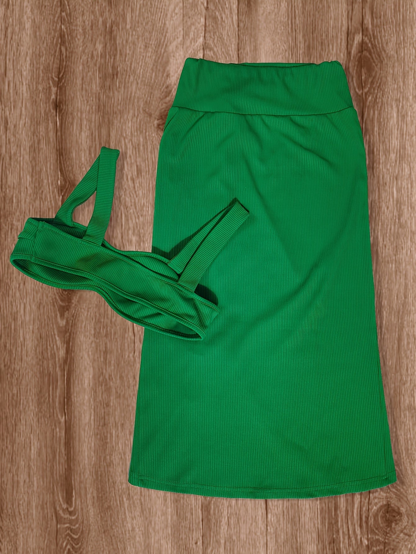 Casual Passionate Sexy Camisole Bra with a Twisted V-Shaped Skirt.