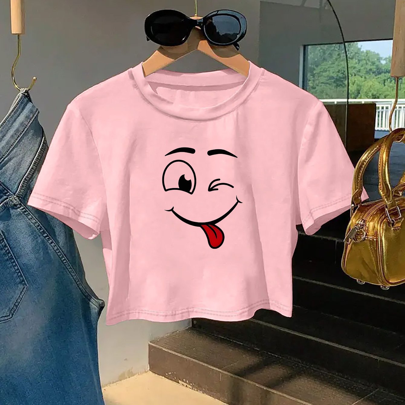 Women's Y2K Style Cropped T-Shirt - Light Pink joyful Face Graphic, Soft & Comfortable Fabric, Machine Washable, Spring/Summer Casual Top, Ladies T Shirts