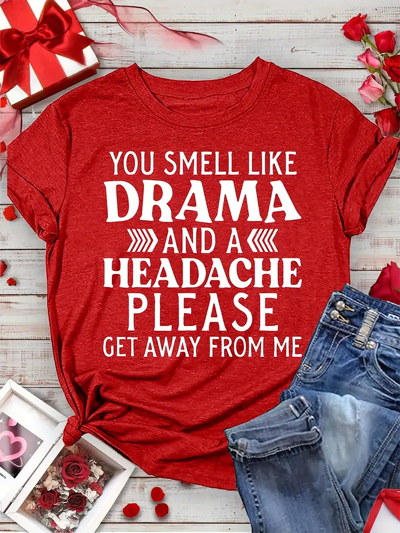 [Everyday Comfort] Women's Red Graphic T-Shirt - "You Smell Like Drama and a Headache" Funny Casual Short Sleeve Tee, Lightweight 180g Polyester, Perfect for Valentine's Day, Running, Work, Travel & Casual Attire, Travel Frie
