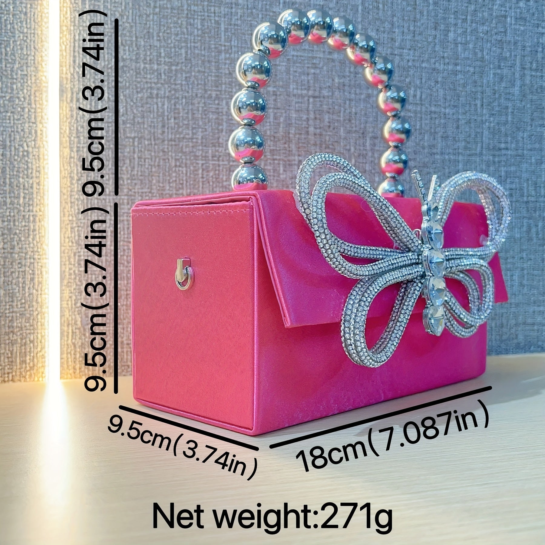 The New Shiny Crystal Butterfly Tote Bag, Silvery Bead Handle, Large Capacity Space, Can Be Given To Her Gifts, Birthday Wedding Banquets, Bar Parties Can Be Very Shiny, Fashionable Noble And Elegant Temperament.