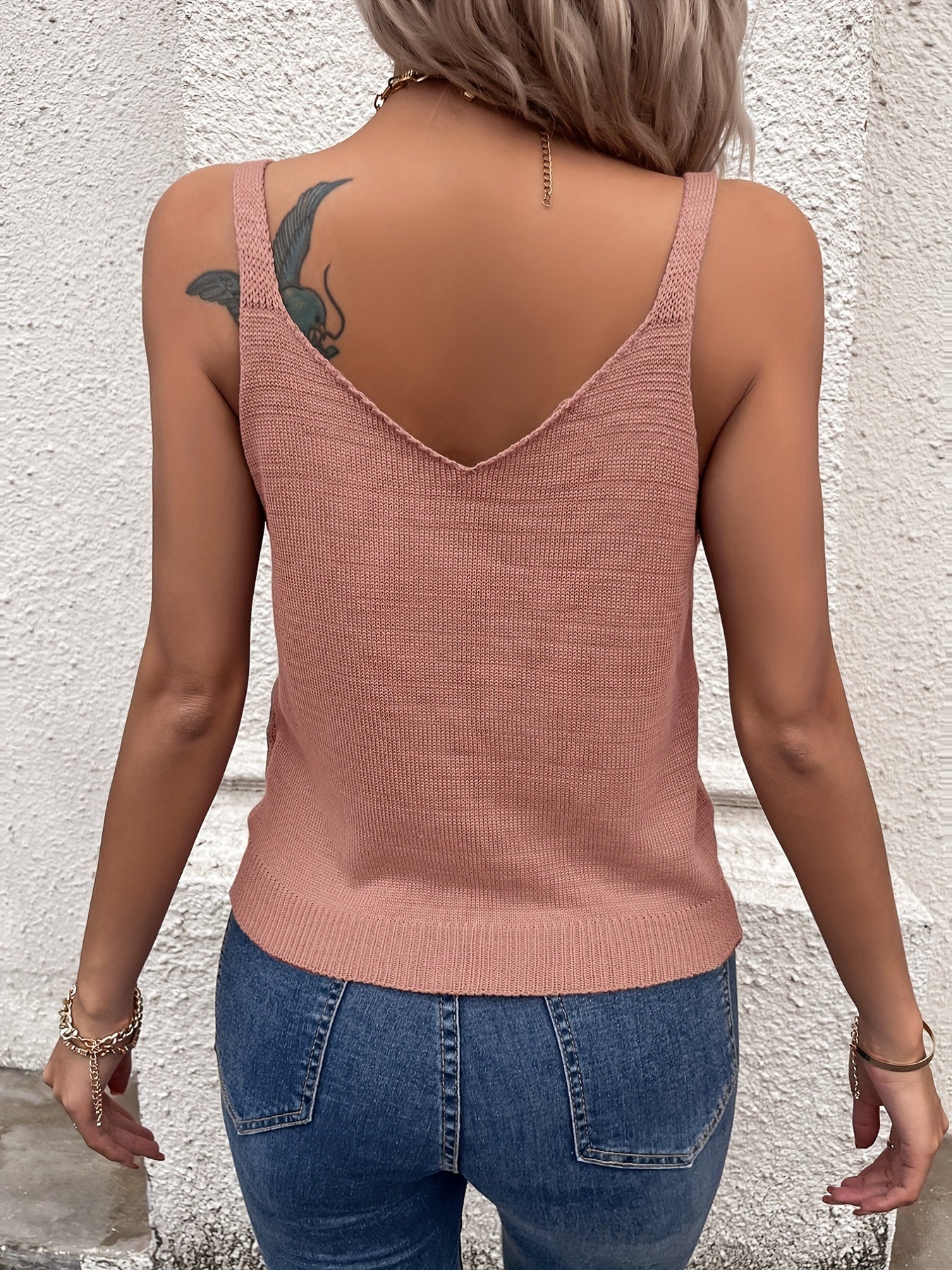 Feminine Knitted Tank Top - Soft & Breathable, Sleeveless Casual Style - Versatile Wardrobe Essential for All Seasons - Womens Clothing