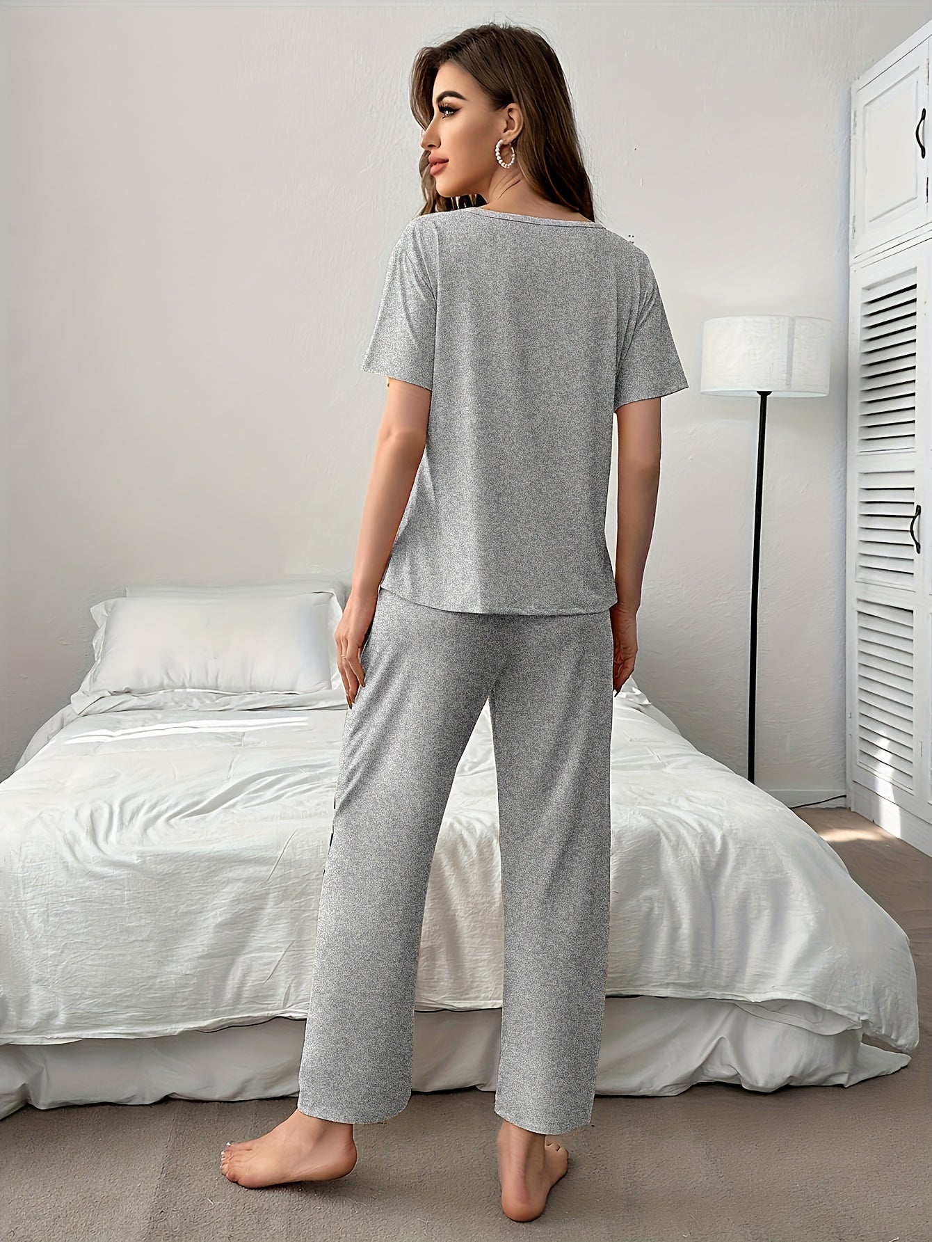 Women's Smiling Face & Letter Print Casual Pajama Set, Short Sleeve Round Neck Top & Pants, Comfortable Relaxed Fit