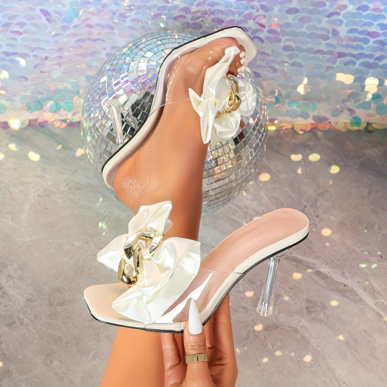 New spring 2025 open toed heel sandals with white floral metal buckle decoration, high-heeled sandals, plus size 46, slim fit, Comfort versatile and fashionable, suitable for commuting, weddings, dinners, dates, vacations and