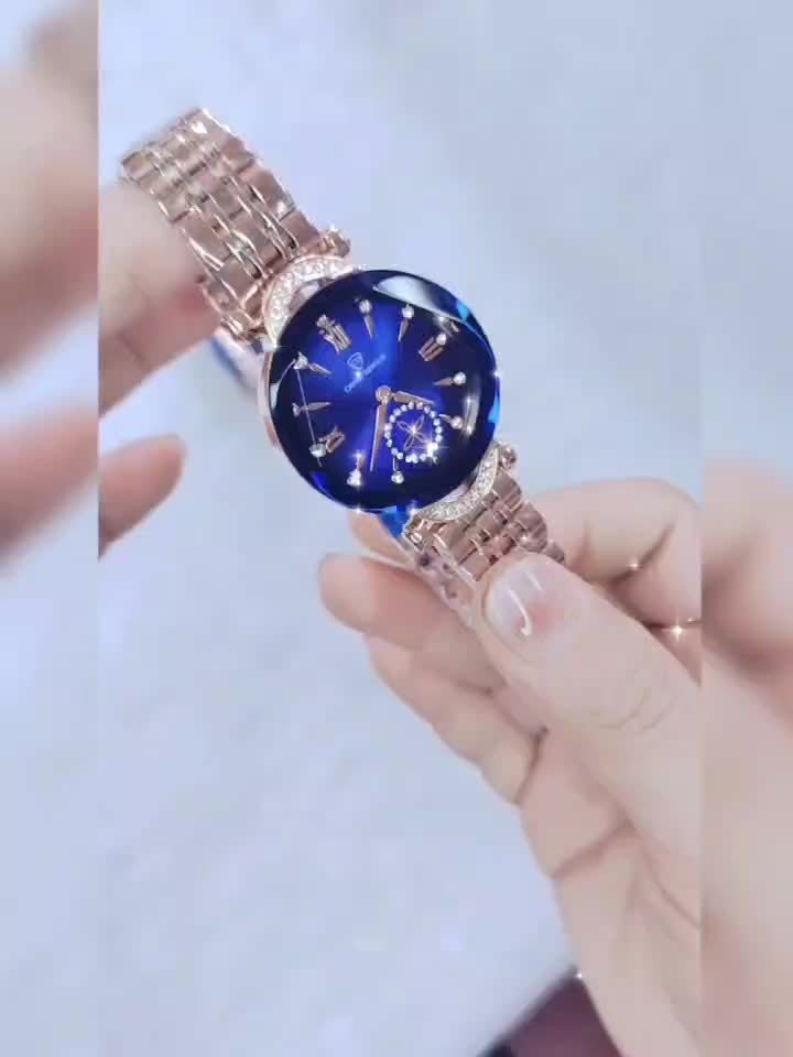 Elegant Women's Quartz Watch with Rhinestone Accents - Rose Golden Case & Stainless Steel Band, Roman Numerals, Independent Second Hand - Ideal for Business or Formal Wear - Perfect Mother's Day, Christmas, or Back-to-School