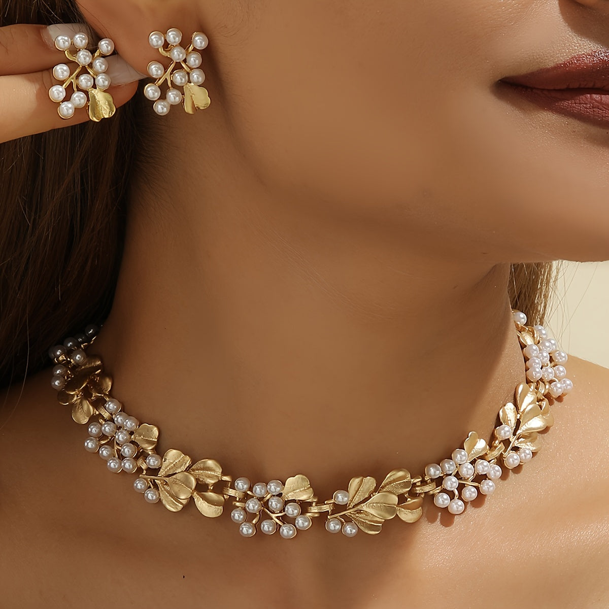 [Everyday Elegance] Elegant Boho-Chic Faux Pearl & Golden Leaf Jewelry Set - Vintage-Inspired Necklace and Earrings, Zinc Alloy, Perfect for Daily Wear or Parties, Vintage Jewelry