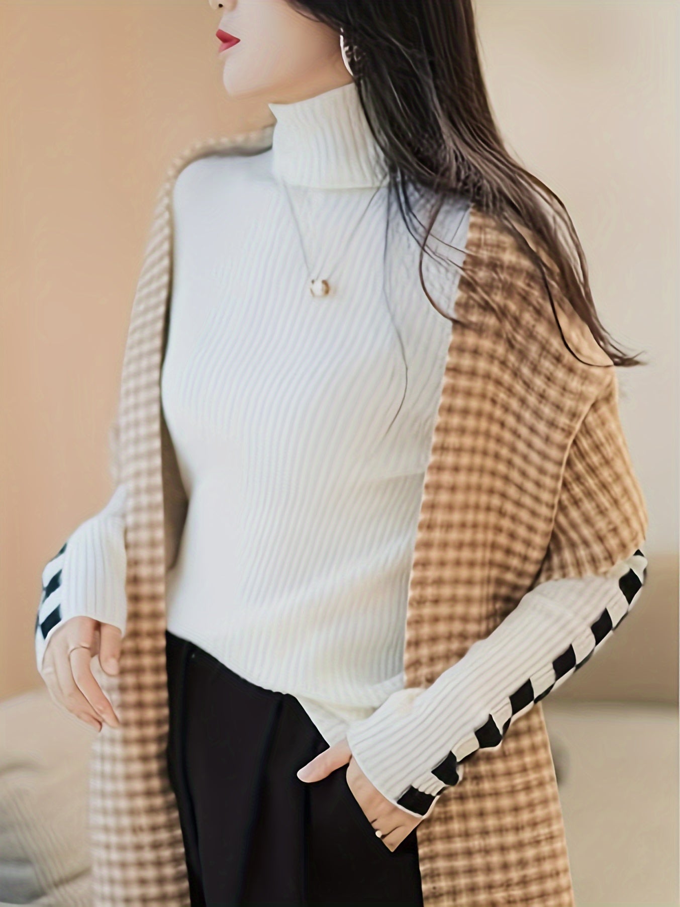 Elegant Red & White Checkered Turtleneck Sweater for Women - Slim Fit, Casual Knit Pullover with Contrasting Trim, Perfect for Fall/Winter