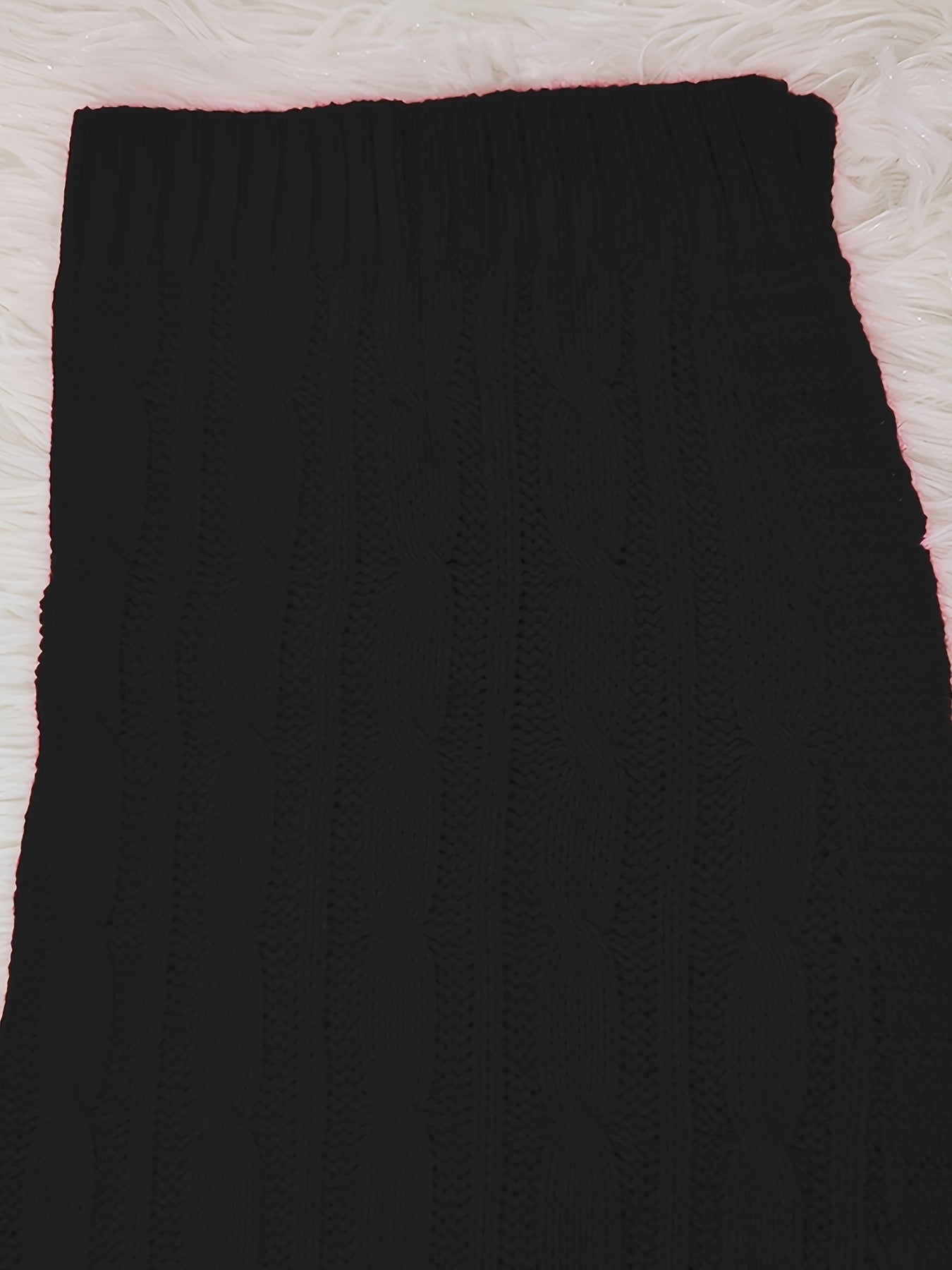 Cozy Turtleneck Cropped Sweater - Soft Knit, Loose Fit, Solid Colors - A Stylish Womens Layering Essential for Autumn/Winter
