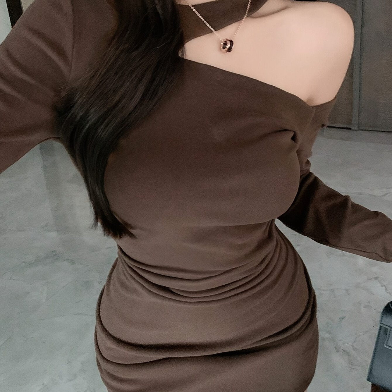 Women'S Solid Color Long Sleeve Off-Shoulder Mini Dress - Elegant Brown Bodycon with Ruched Detail, Perfect for Spring/Summer, Casual to Formal Attire, Formal Attire|Elegant Offshoulder|Ruched Detail