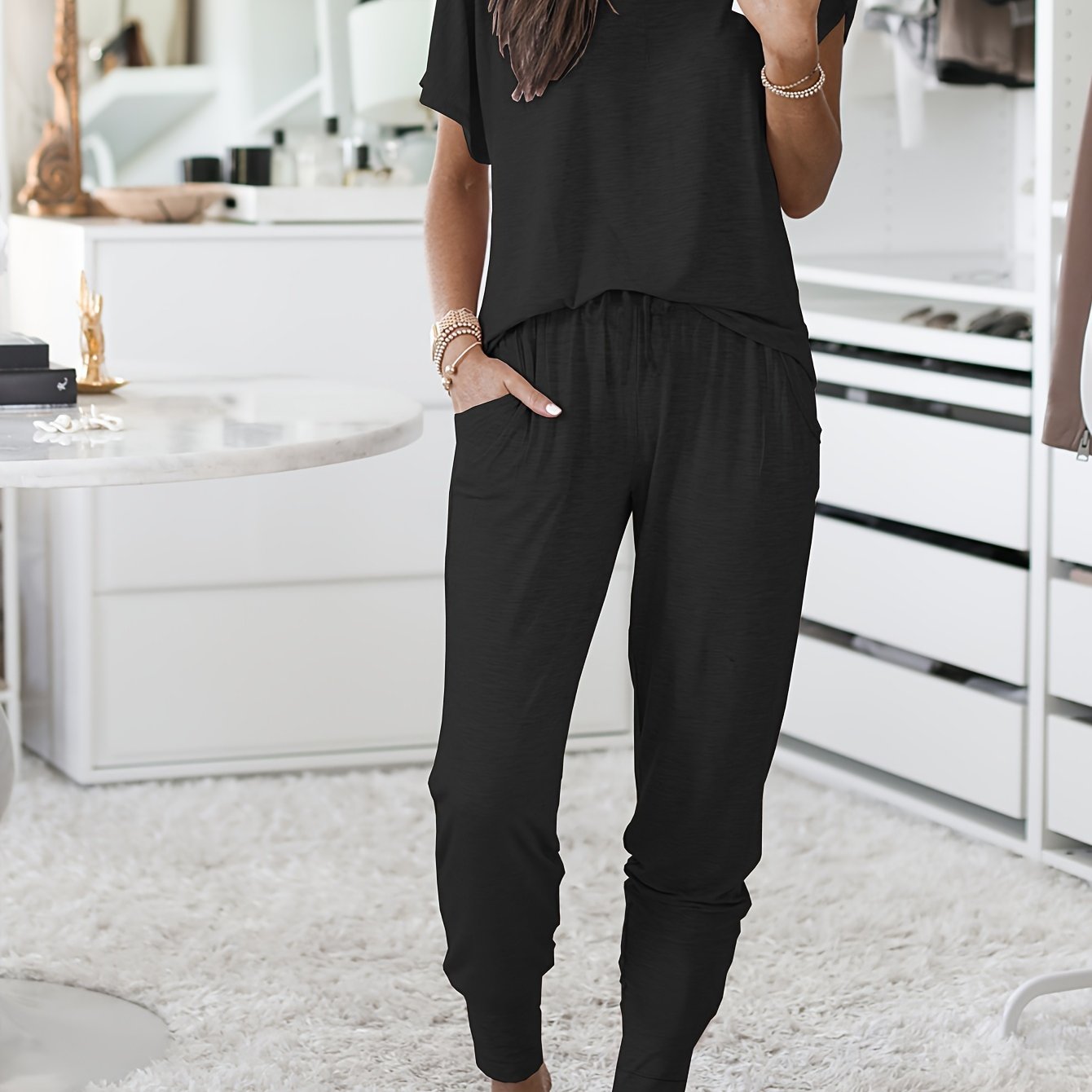 Women's Casual Solid Lounge Set: Short Sleeve Crew Neck Top & Joggers with Pockets