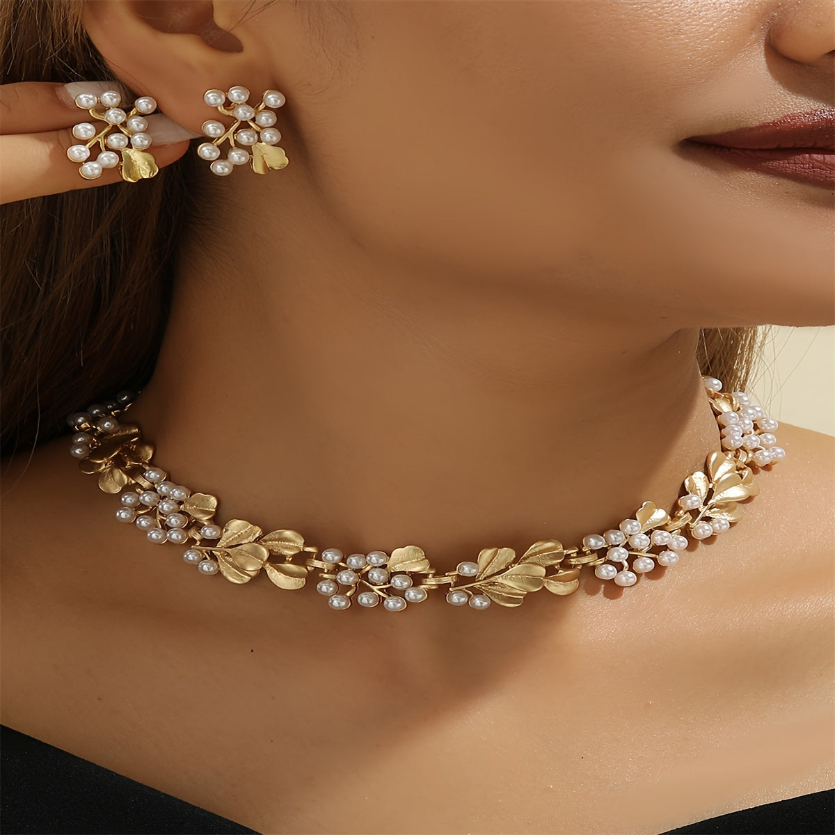 [Everyday Elegance] Elegant Boho-Chic Faux Pearl & Golden Leaf Jewelry Set - Vintage-Inspired Necklace and Earrings, Zinc Alloy, Perfect for Daily Wear or Parties, Vintage Jewelry