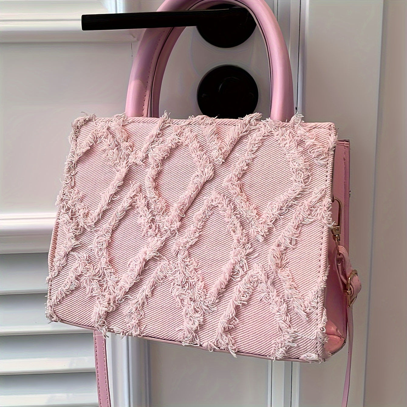 Stylish Pink Women’s Handbag with Diamond Lace Pattern – Versatile Crossbody & Shoulder Bag, Multiple Pockets, Polyester Lining, Perfect for Everyday Use