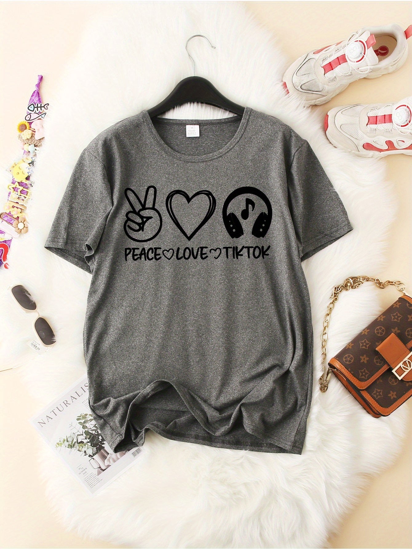 Women'S Casual "Peace Love TikTok" Graphic Tee - Soft, Breathable, Short Sleeve, Round Neck, Y2K Style, Easy Care & Quick Dry - Ideal for Spring & Summer, Everyday Fashion Top, Casual Wear Tee | Playful Print Top | Comfortabl