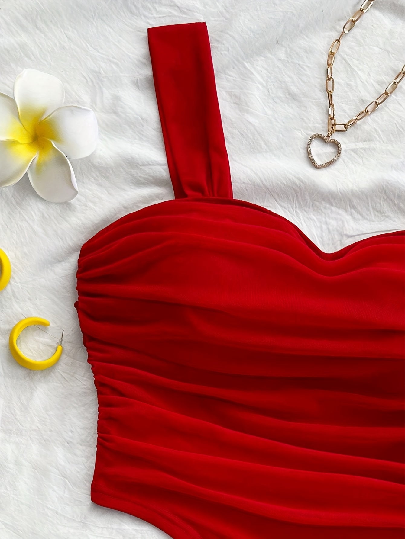 2pcs heart-shaped neckline bodysuit and mini skirt set, suitable for dates and Valentine's Day sexy clothing