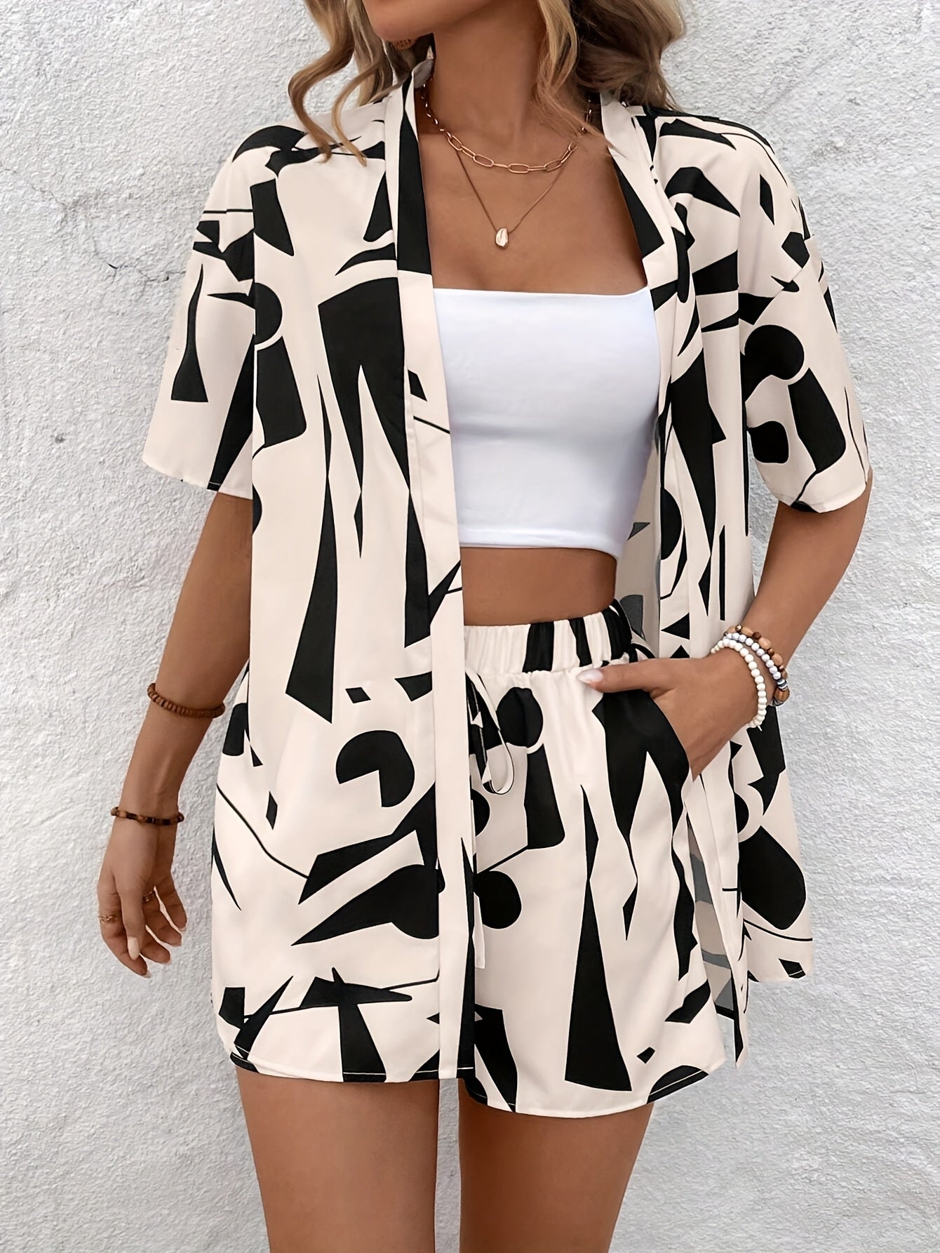 Women'S Vacation Geometric-Printed Polyester and Spandex Shorts and Cover-Up Set