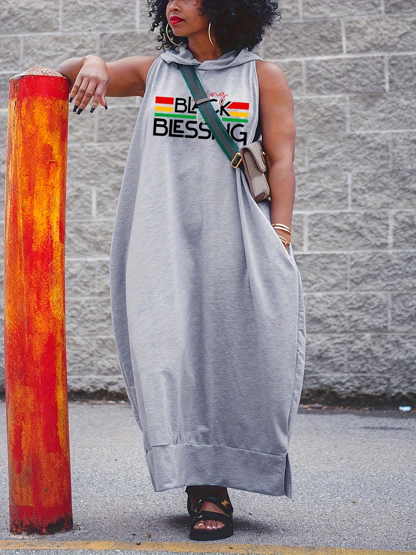 Plus Size Letter & Stripe Print Hooded Dress, Casual Sleeveless Ankle Dress For Spring & Summer, Women's Plus Size Clothing