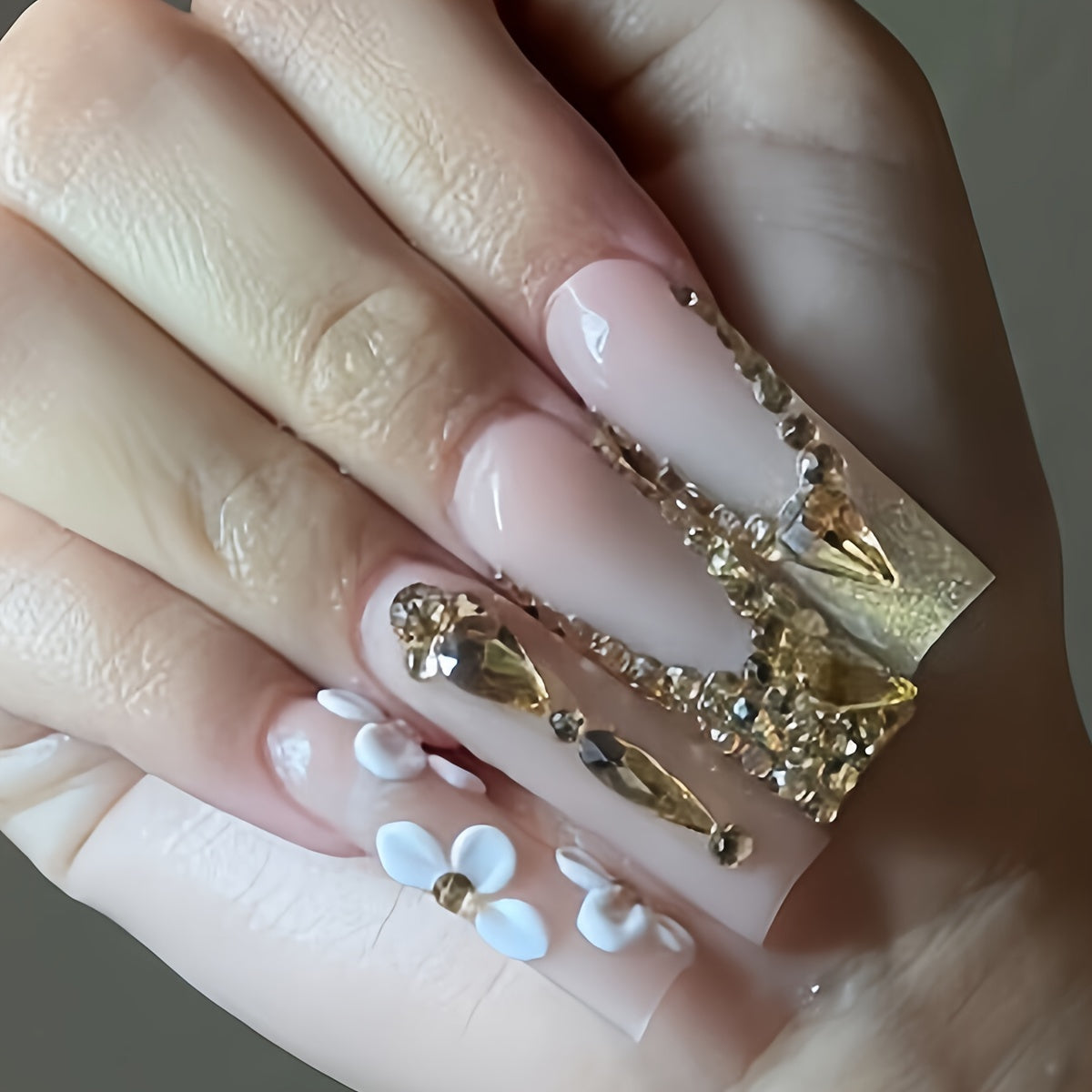 Nail Art 21 Champagne Aesthetic Nail Rhine Kit, flat bottom and irregular shape Nail decoration DIY nails charm nail gem nails