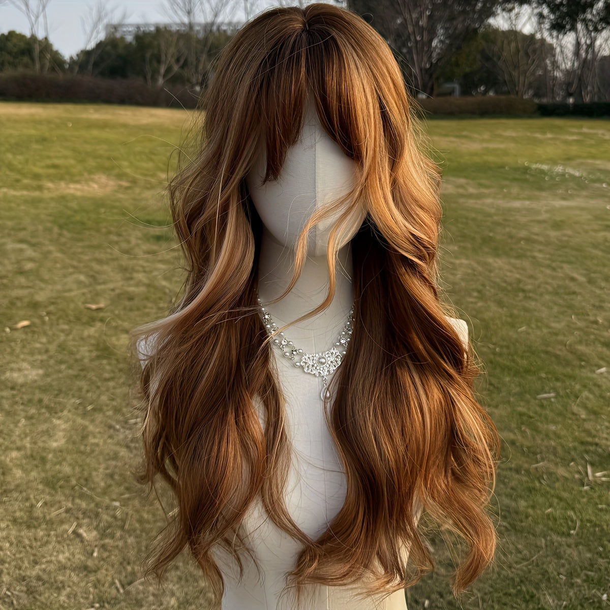 Pick Dyed Long Curly Wavy Wig With Bangs Synthetic Wig Beginners Friendly Heat-resistant Elegant Daily Use Female Wig.