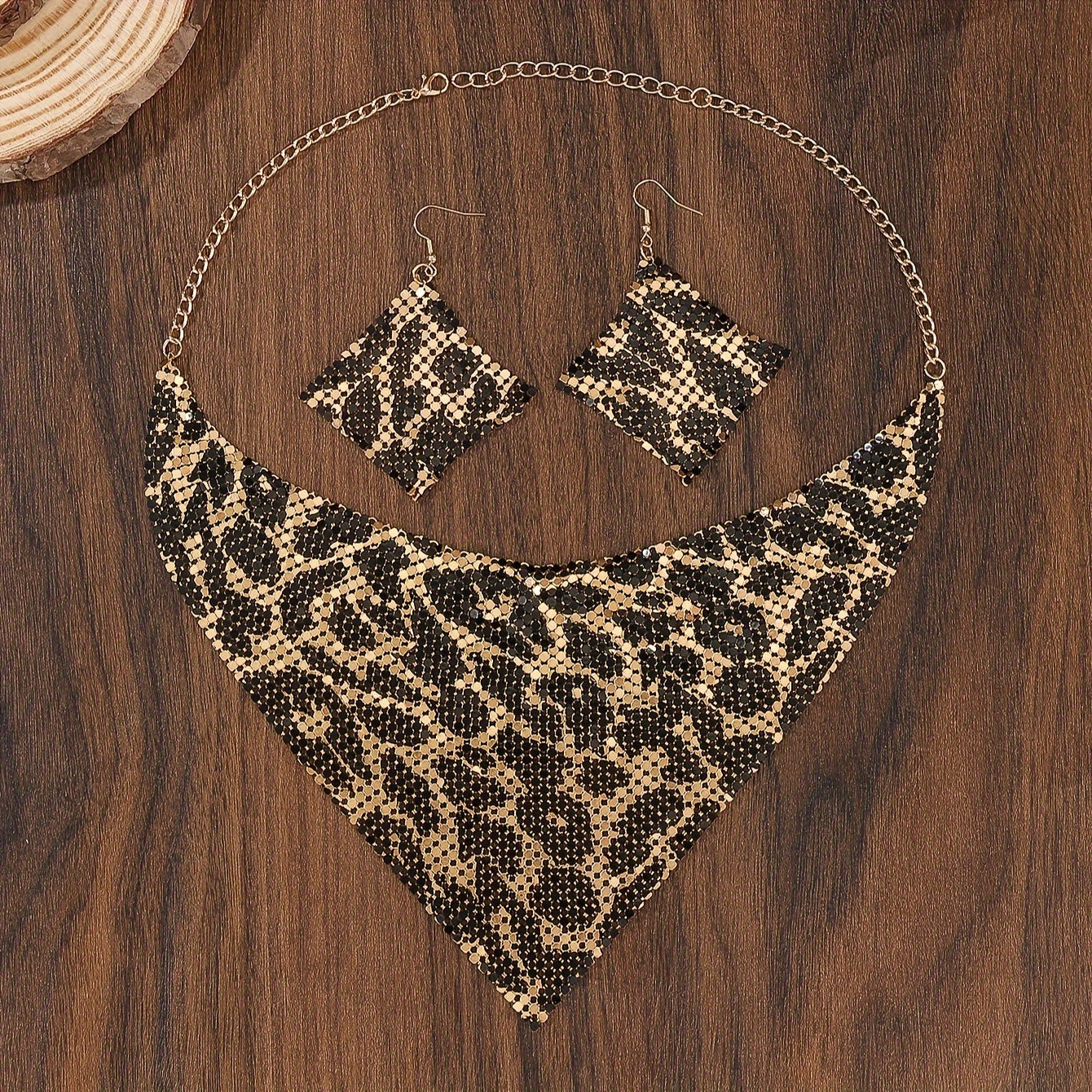 3-Piece Luxurious Leopard Print Choker Necklace and Earring Set - 14K Golden Plated Zinc Alloy, Sexy Fashion Jewelry for Women with Daily Wear and Party Versatility, Hypoallergenic and Nickel-Free, Perfect Gift Idea