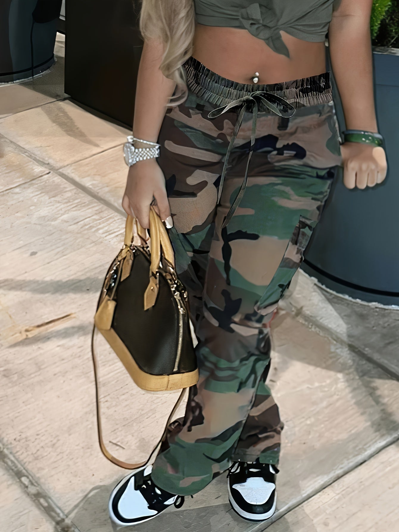 High-Waist Camo Cargo Pants for Women - Stylish Straight-Leg Design with Drawstring Waist, Perfect for Casual Outings