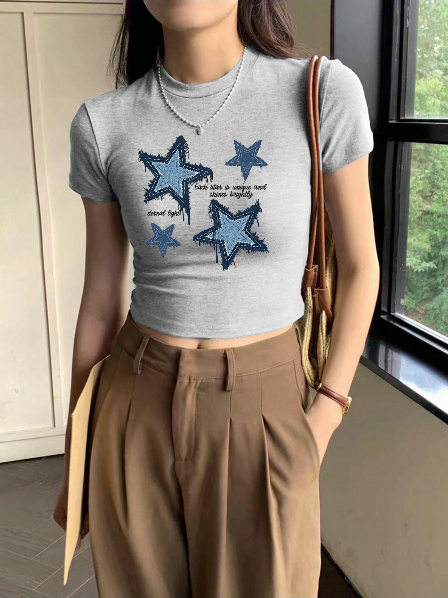 Stylish Star Pattern Print T-shirt - Unique Creative Design, Relaxed Fit, Short Sleeve, Classic Crew Neck - Perfect for Summer Wardrobe, Ideal for Outdoor Activities Tee For Adult, Women, Teen, Teenager, Adolescent,Youth.
