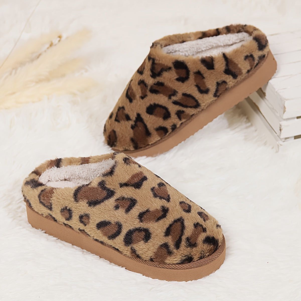 Women'S Leopard Slippers Fleece Lined Knitted Plush Fabric Comfy Anti-Skid Home Shoes Indoor Outdoor